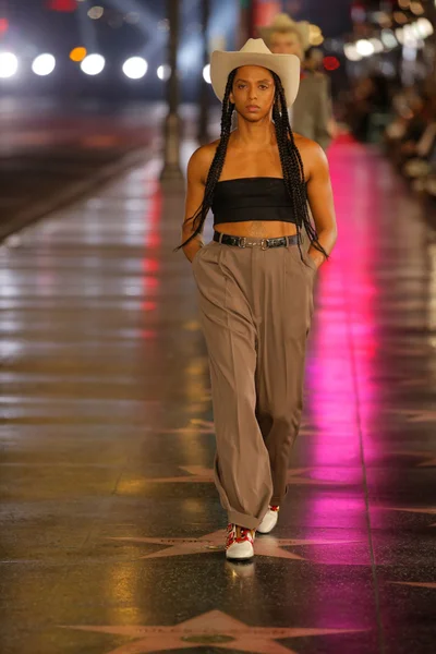 Look 69